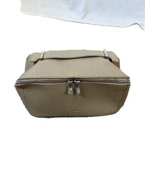 Eachy Travel Cosmetic Bag Tan NWOT